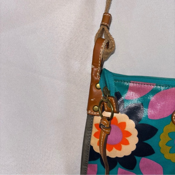 2/$30 Fossil Women's Floral Teal Crossbody Bag - Picture 4 of 12